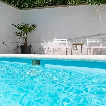 Penzion Newly Renovated W Pool & Bikeparking *