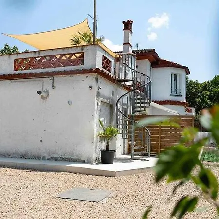 Newly Renovated W Pool & Bikeparking Gerona