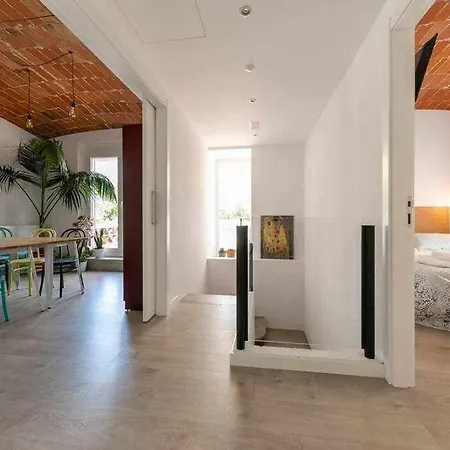 Newly Renovated W Pool & Bikeparking 4* Gerona