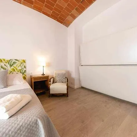 Penzion Newly Renovated W Pool & Bikeparking Girona