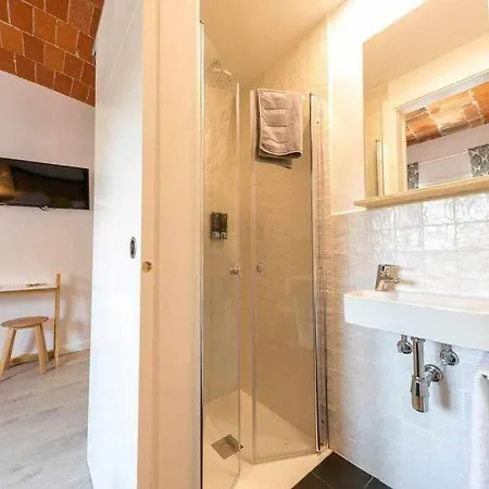 Newly Renovated W Pool & Bikeparking 4* Gerona