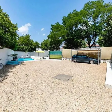 Newly Renovated W Pool & Bikeparking Gerona